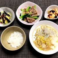5/9に確保して冷凍していた餃子でスープ餃子(絹ごし豆腐、豆もやし)