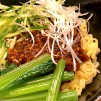 炸醤麺