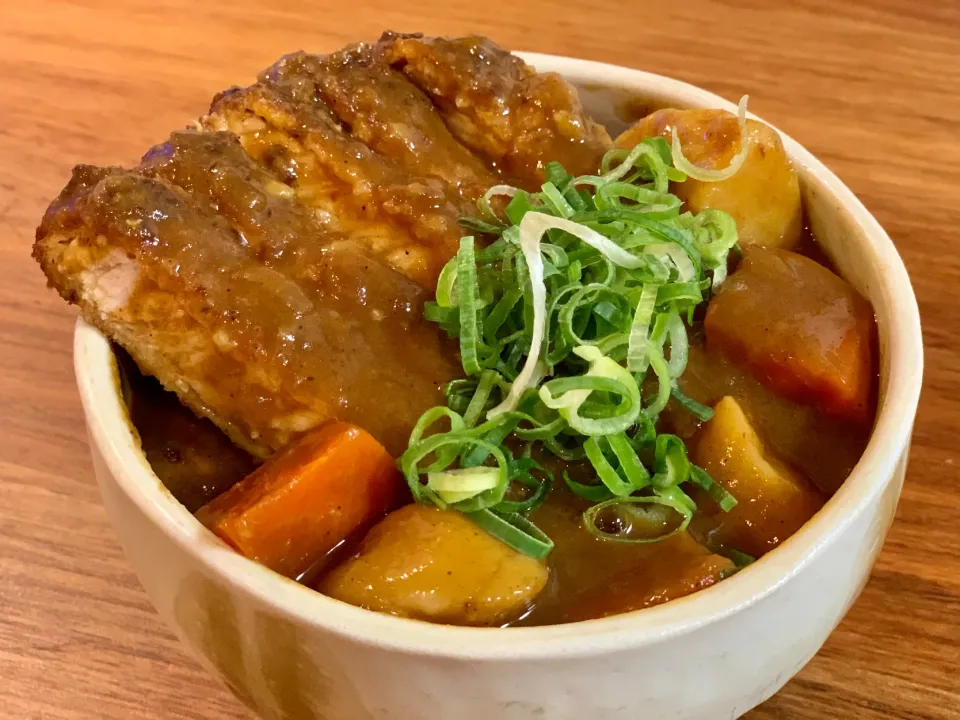 ビーフカレーアレンジ！カツカレー丼|ふくすけ食堂さん