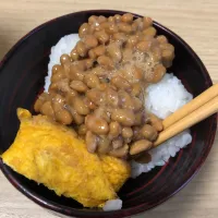 朝ごはん︰玉子焼き、納豆ご飯|タピオカDXさん