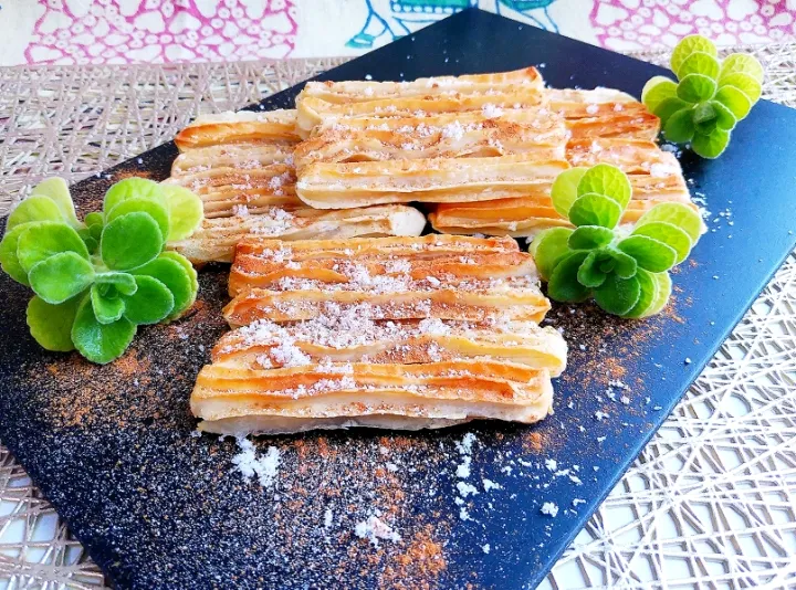 ✳️焼きチュロスのシナモンシュガー❇️

残っているスパイスを使って🎶|ayaさん