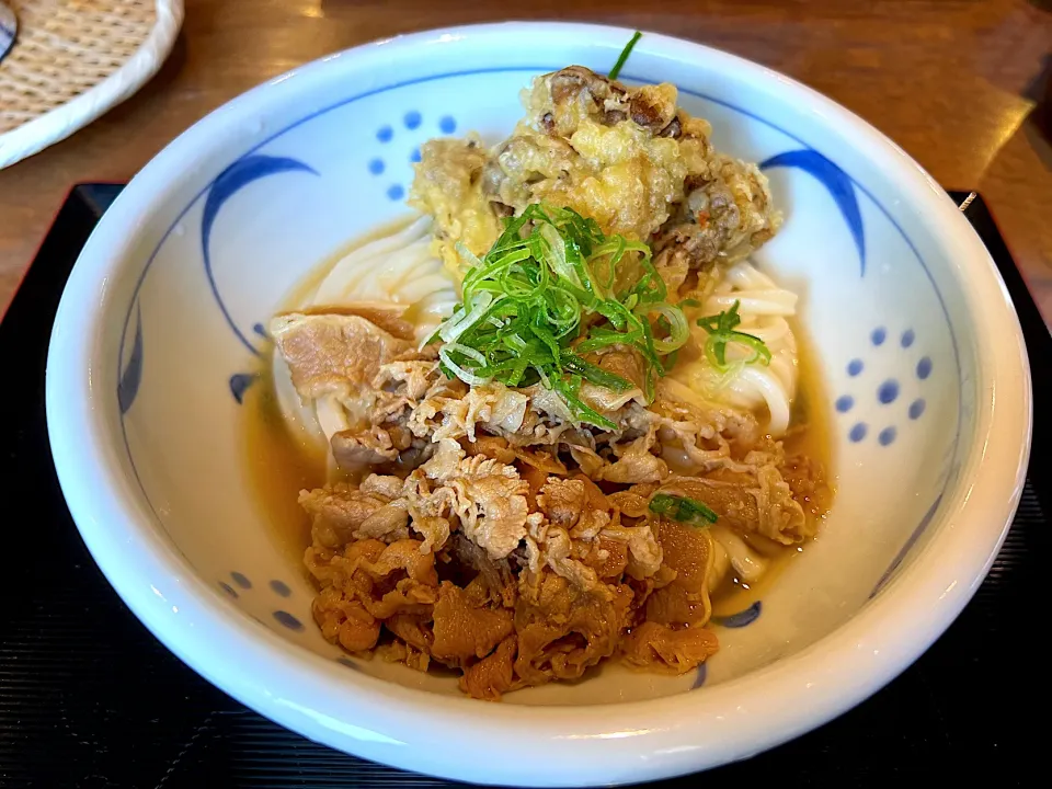 肉舞茸天醤油うどん✨|yokoさん