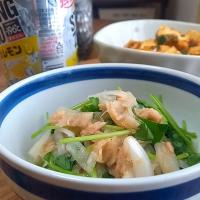 ﾂﾅと新玉の梅肉和え