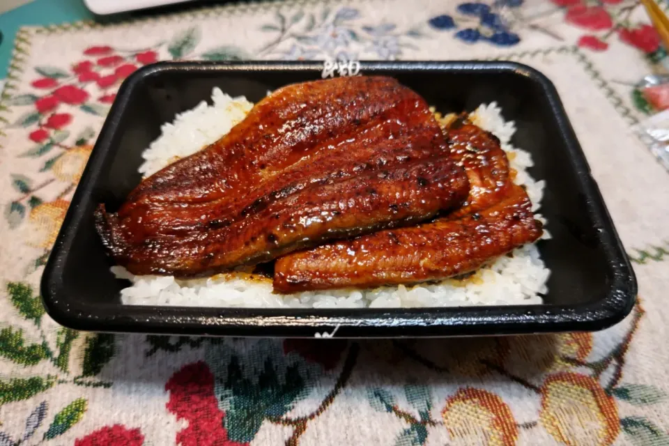 Snapdishの料理写真:夕食はうな丼。|Katsuraさん