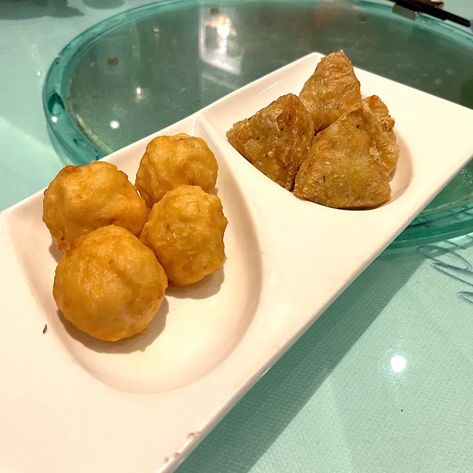 Deep fried mashed prawn balls with mashed crabmeat balls|skyblueさん