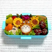 #トトロ稲荷 ミートボール ポテサラ たけのこ煮物 ウインナーひまわり ミニトマト