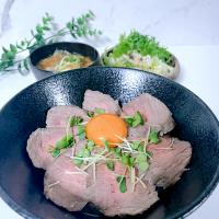 ローストビーフ丼