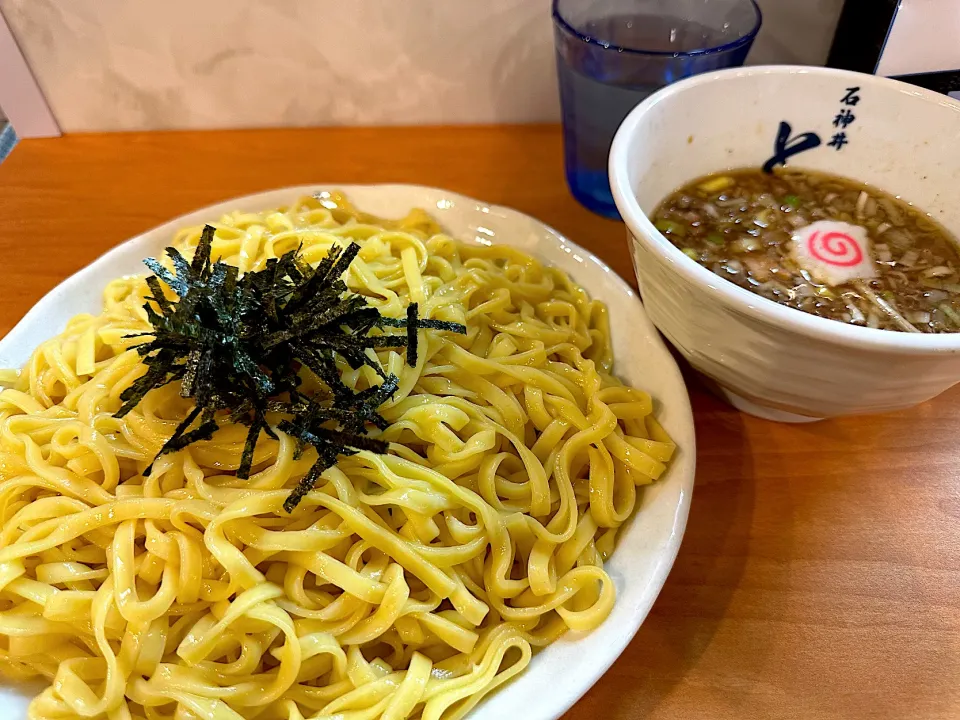 つけ麺大盛り　数量限定平麺に変更|マハロ菊池さん