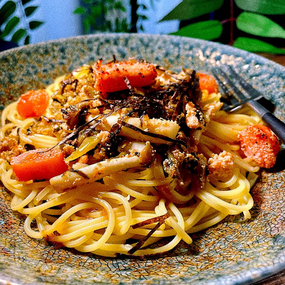 🍝高菜と炙り明太子のパスタ和風ソース😋|S の食卓2さん