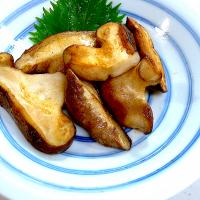 原木椎茸のバター炒め