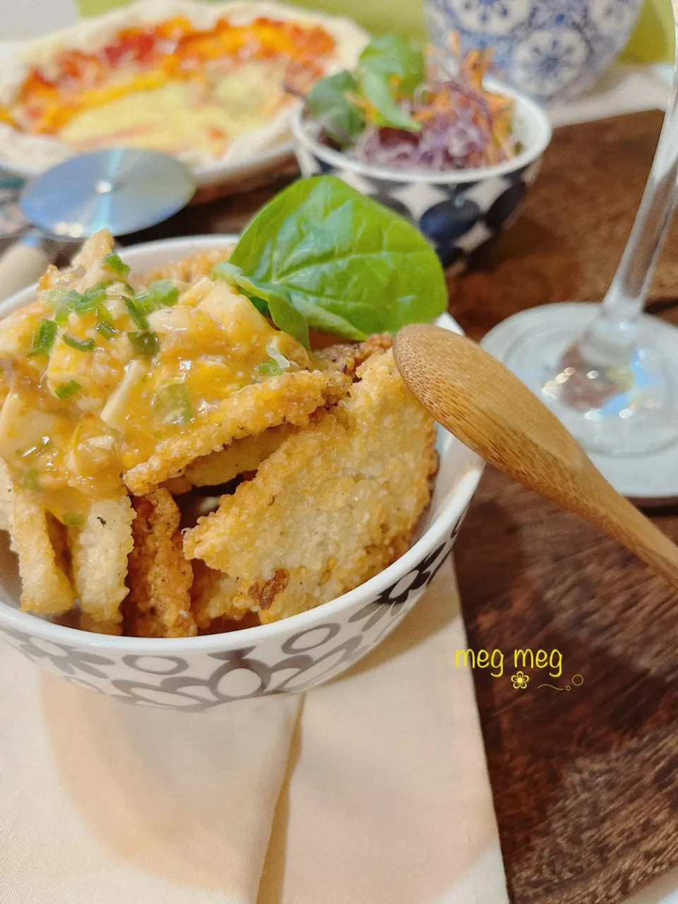 残りごはん で  おこげ 麻婆豆腐餡|meg*ˊᵕˋ*megさん