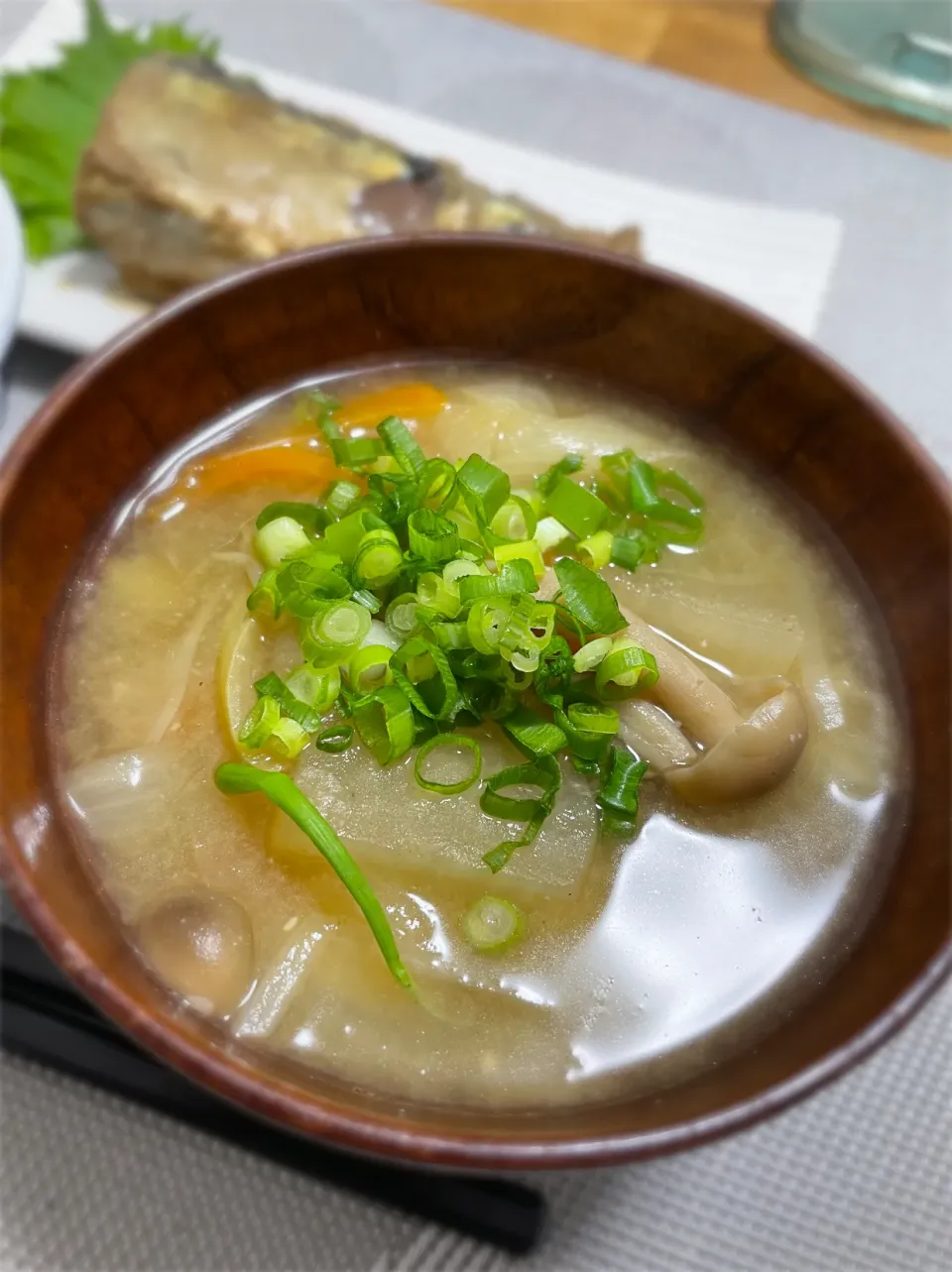 豚しゃぶの名残湯でアルモンデお味噌汁|morimi32さん