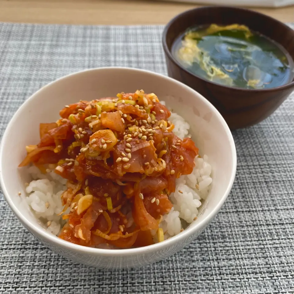 生ハムユッケ丼|OLの気ままご飯🍽さん