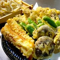 天ざるうどん(水沢うどん)椎茸、舞茸、獅子唐ちくわ
