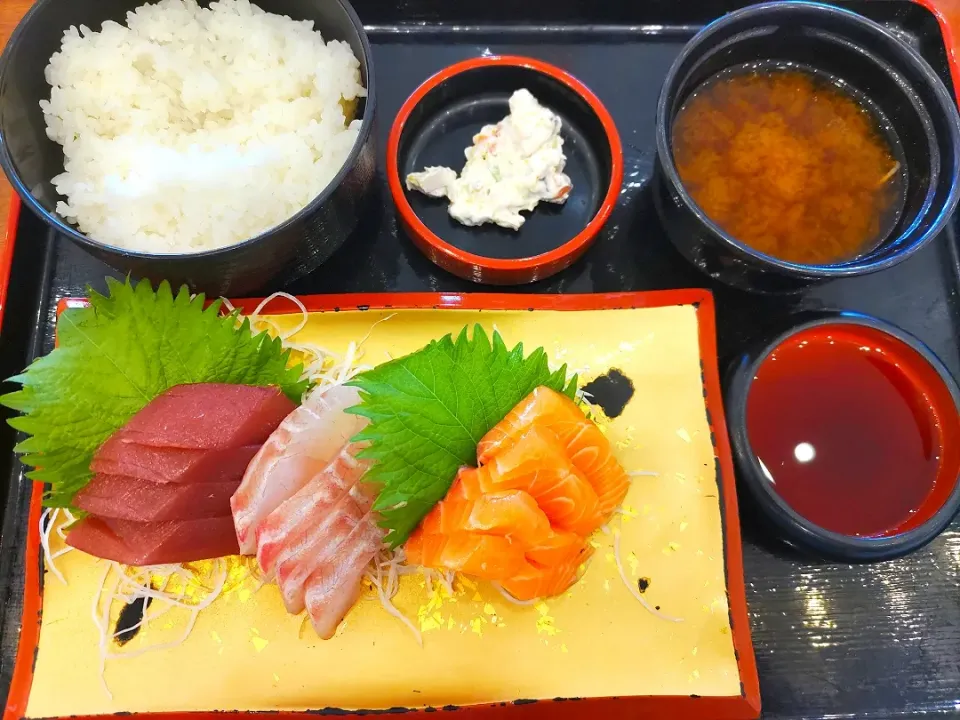 お刺身定食|おじゃみさんさん