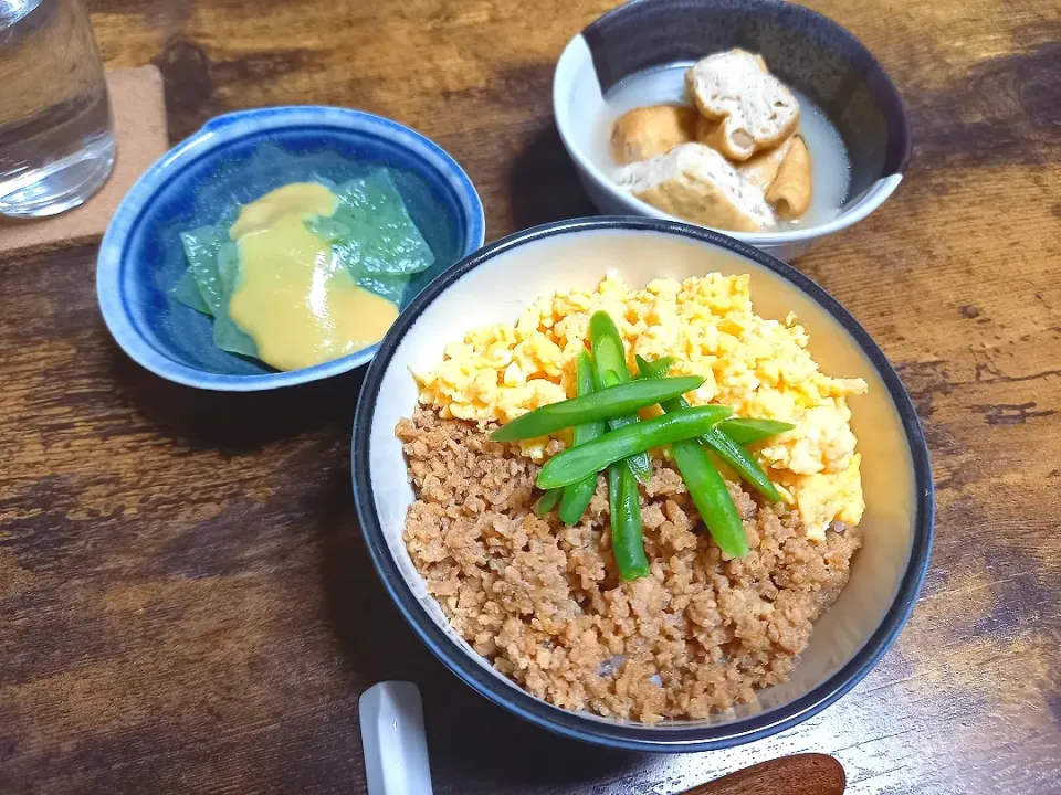 ・鶏そぼろ丼
・がんもの含め煮
・刺身こんにゃく|ちりさん