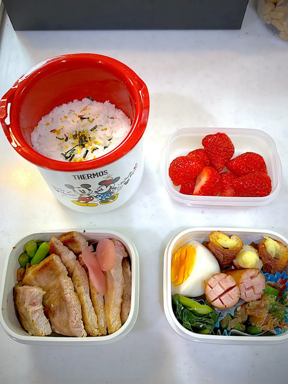 Snapdishの料理写真:5月26日のお弁当🍱|momotoemiさん