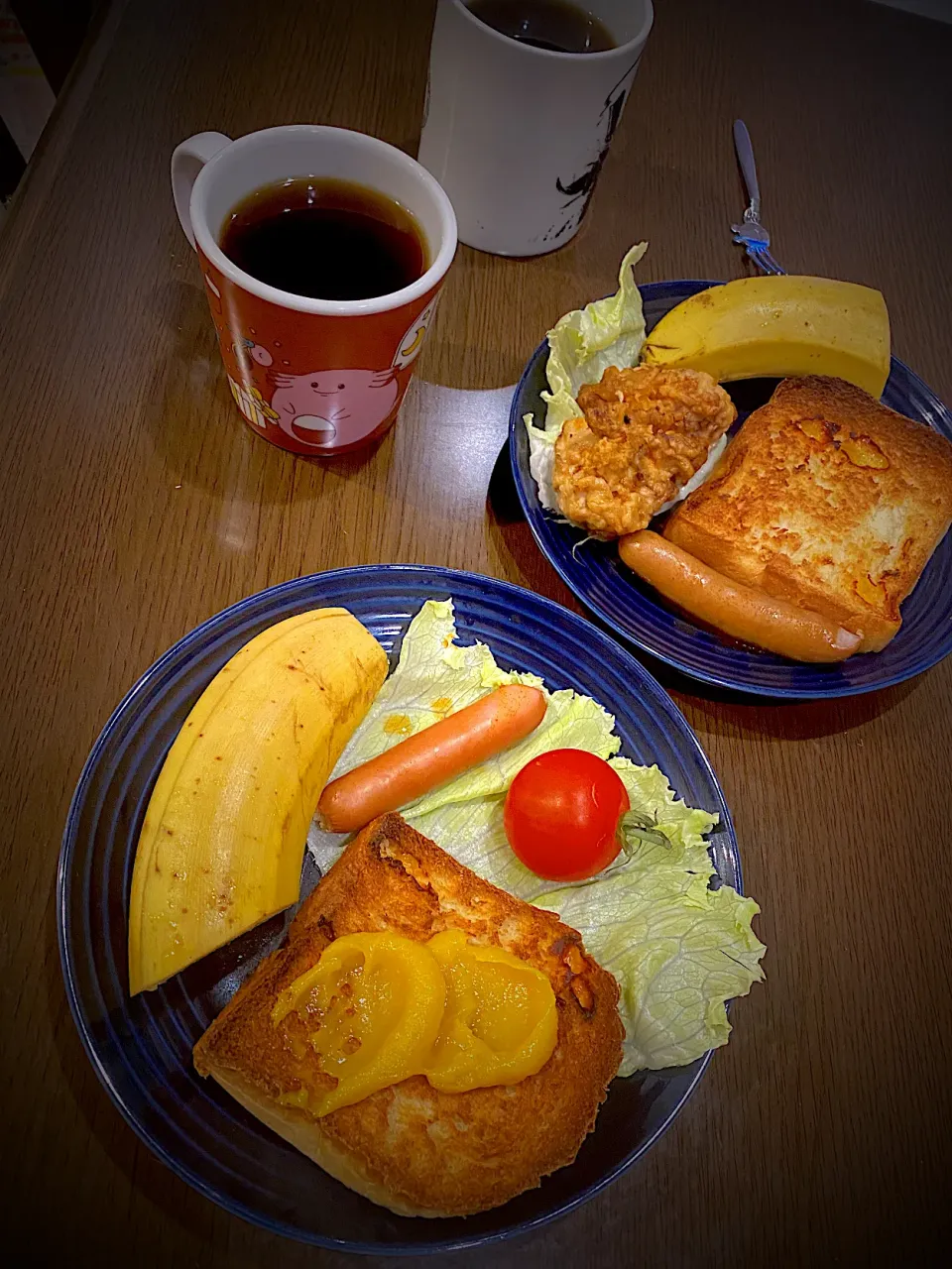 焼きソーセージ　サラダ　チェダーチーズ食パントースト　バナナ　コーヒー|ch＊K*∀o(^^*)♪さん