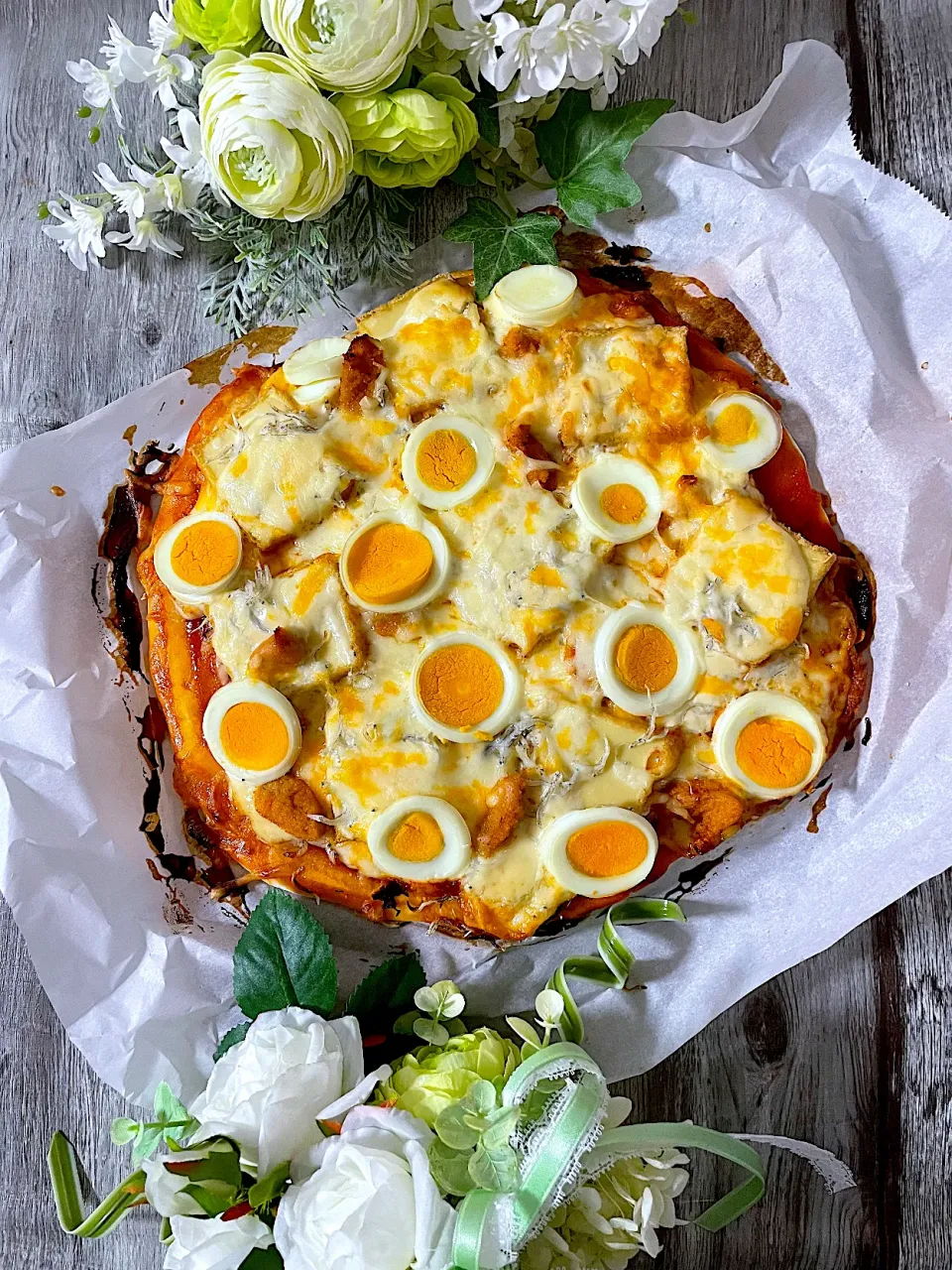 まなまな♡さんの料理 厚揚げとしらすと菜の花のピザ🍕金柑乗せ♡生地は米粉使用。　　　　　　　　SD様12周年おめでとうございます㊗️|いっちゃんさん