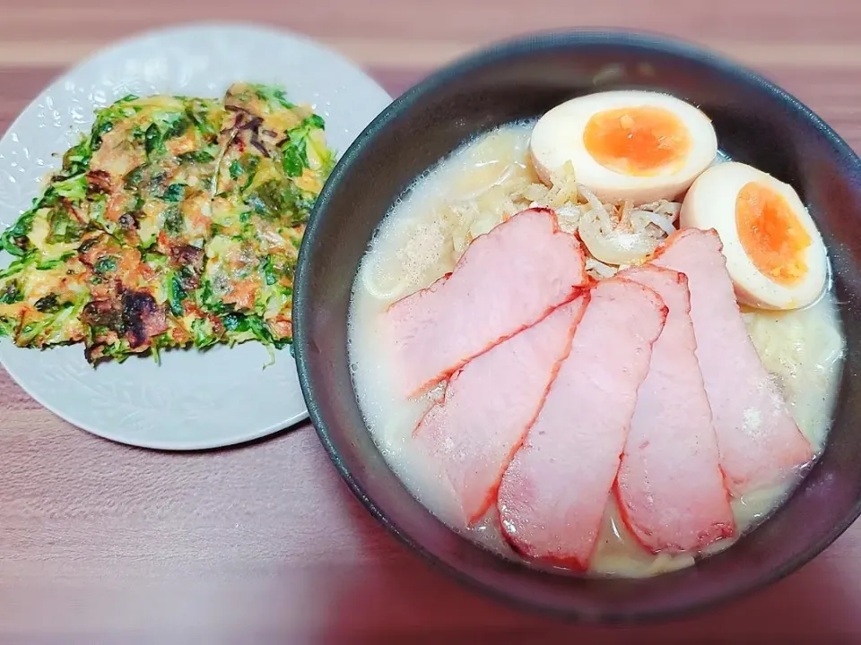 野菜炒め和風豚骨ラーメン|もぐぱくさん