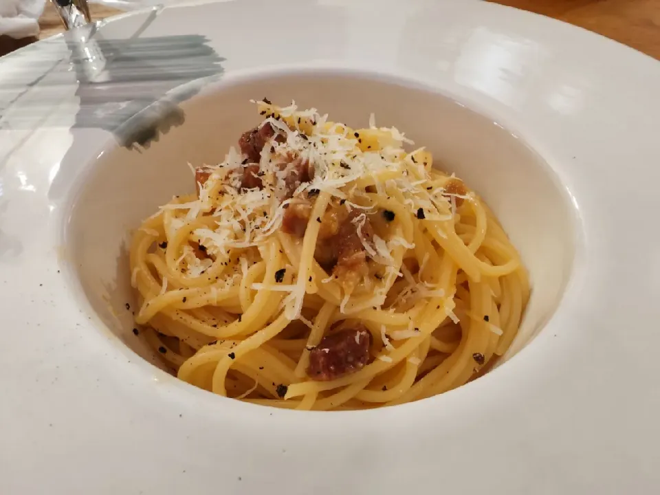 Real Carbonara using homemade dry aged Iberico pork|Jessie's Home Kitchenさん