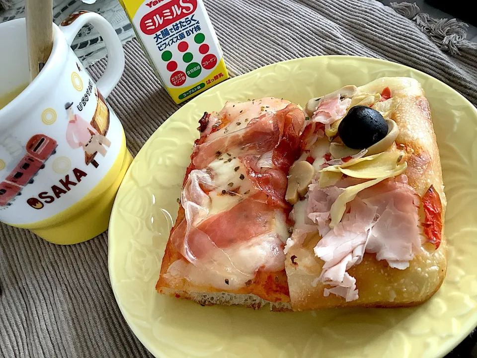 今朝のモーニング『ピザトースト🍕』😋|アライさんさん