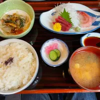 お昼のお刺身定食|スラッガーさん