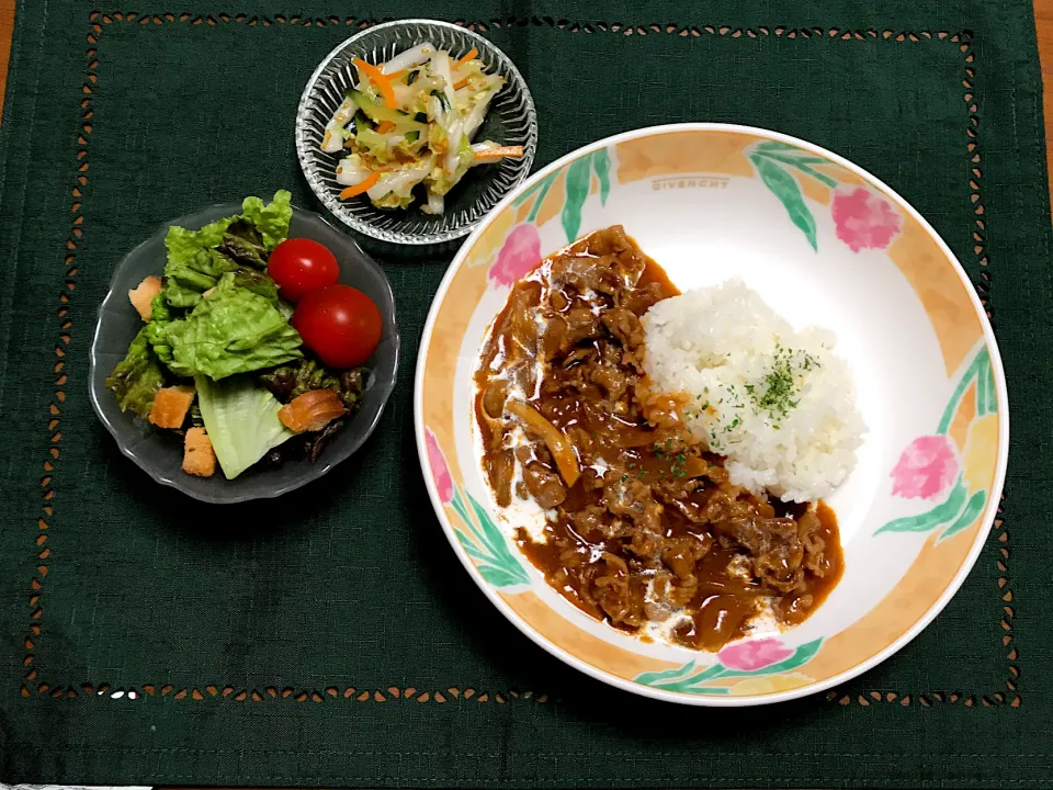 ビーフストロガノフ(牛バラ肉、玉ねぎ、しめじ)|柚子きりかさん