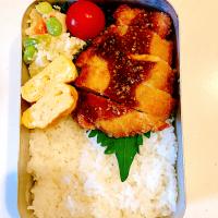 5/22 とんかつ　ポテトサラダ
