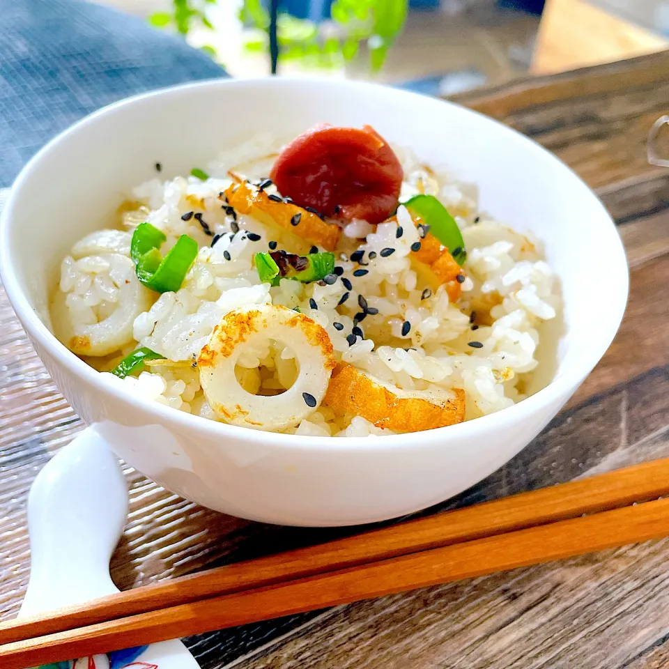 昼はバッパっと　小椀で 🍚梅じゃこチャーハン😋|S の食卓2さん