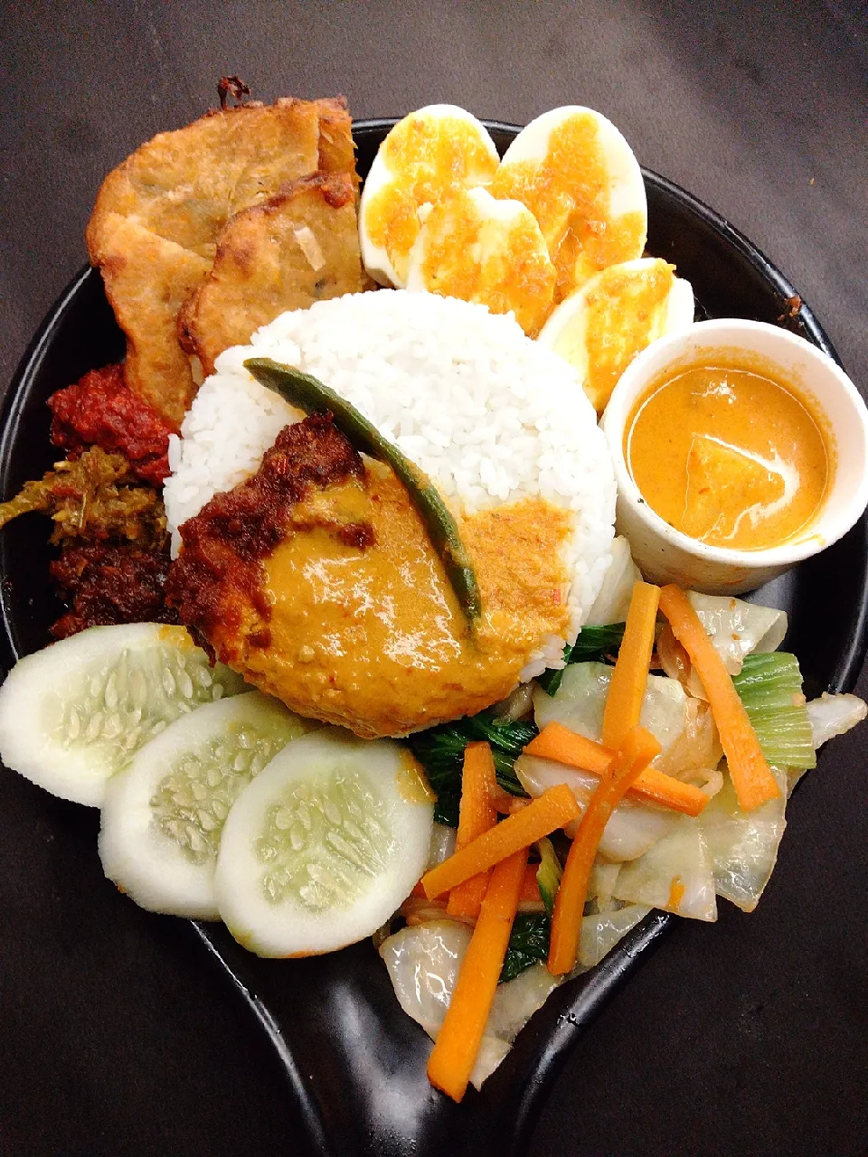 Snapdishの料理写真:nasi Padang |Mrs.Tandoori Channelさん