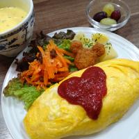人参ピラフのオムライス