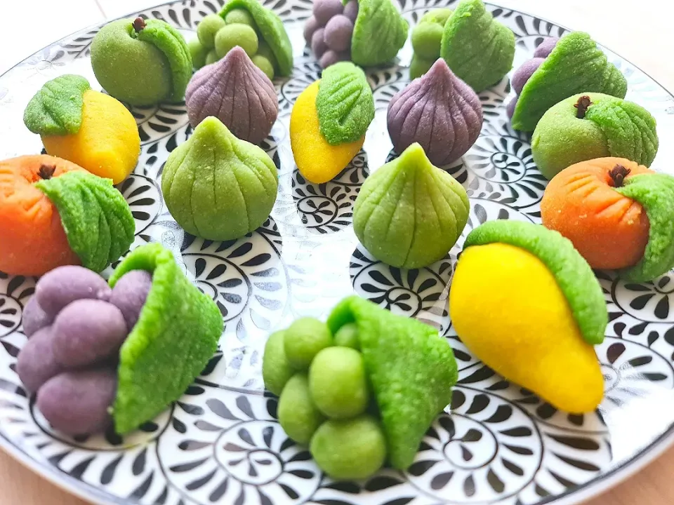 fruits à la pâte d'amande|Rouzi Rouzaさん