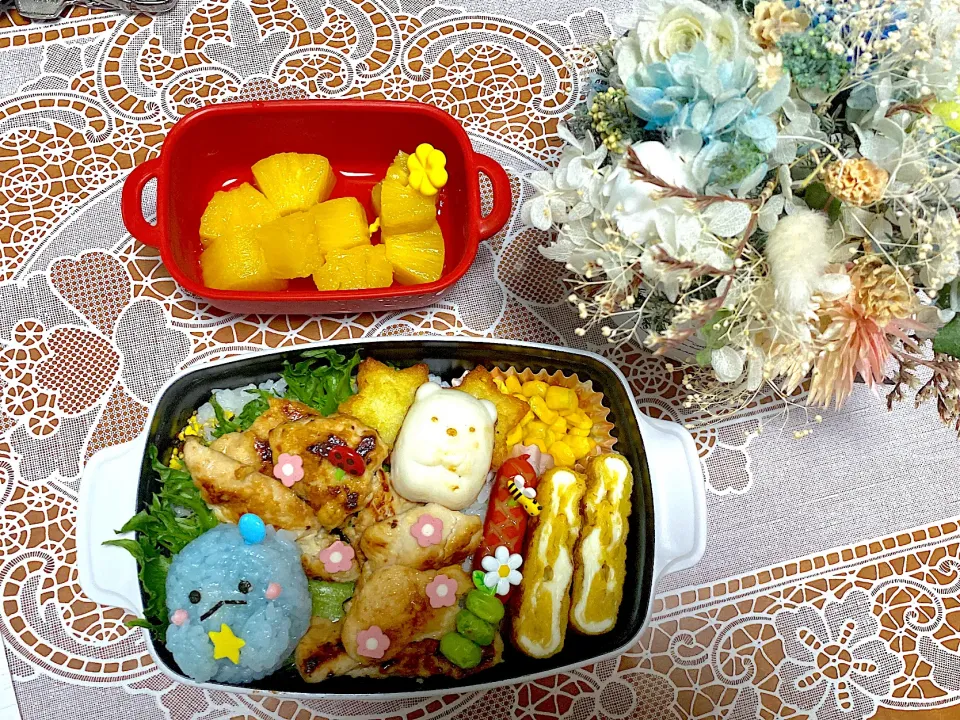 Snapdishの料理写真:2023.5.29はすみっこくらしの塩鶏弁当⭐️|makoさん