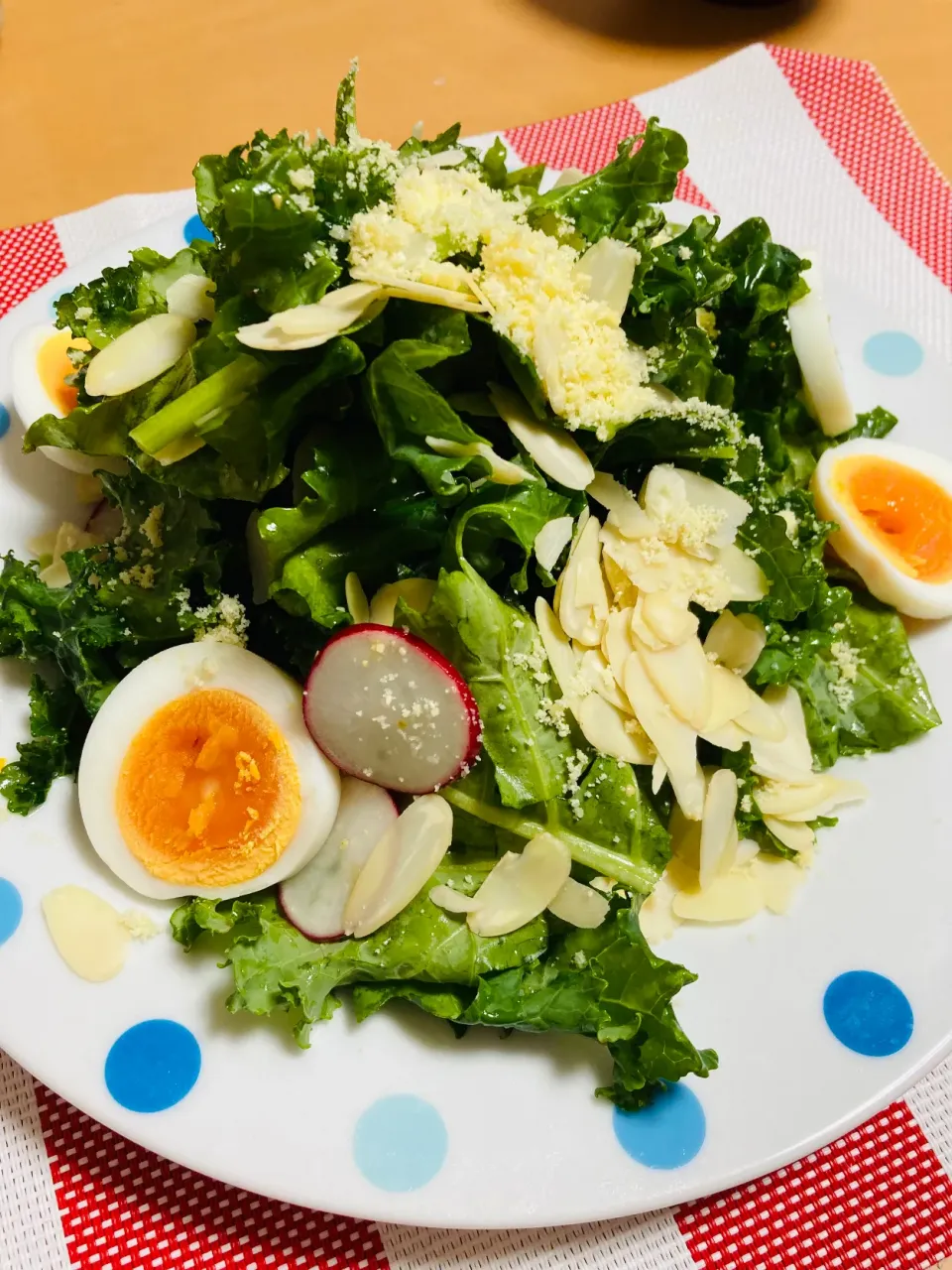 【土曜日ってご飯作らなくなる🤣】ケールサラダ|飛鳥さん