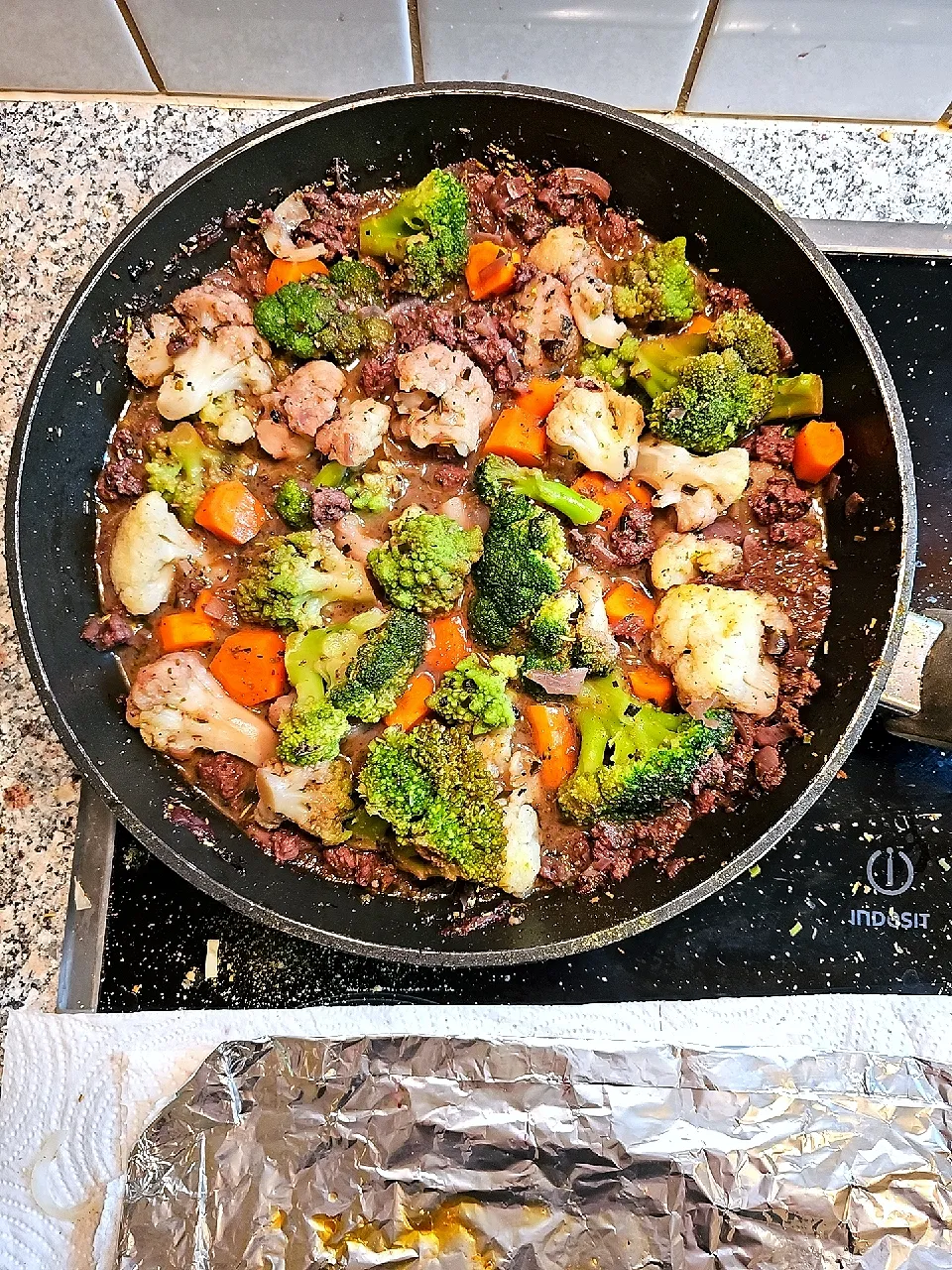 Snapdishの料理写真:Stir fry minced beef with vegetables|C123さん