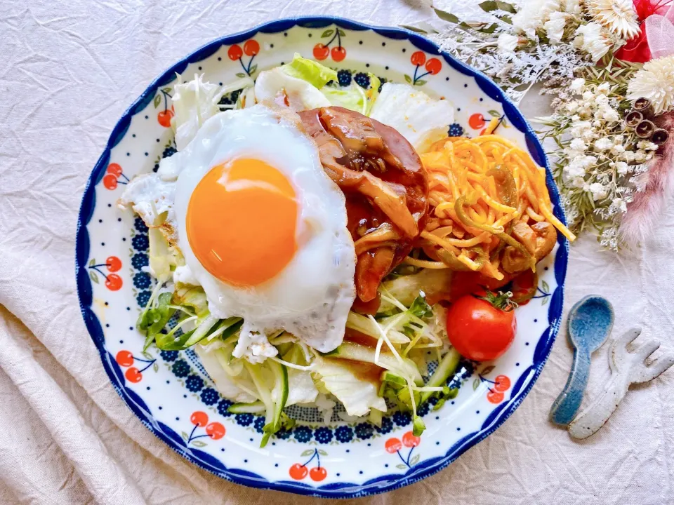 業務スーパー冷凍ハンバーグ𝕕𝕖どんぶり🍳
〜 𝘧𝘳𝘰𝘻𝘦𝘯 𝘩𝘢𝘮𝘣𝘶𝘳𝘨𝘦𝘳 𝘋𝘖𝘕 〜|がぁがさん