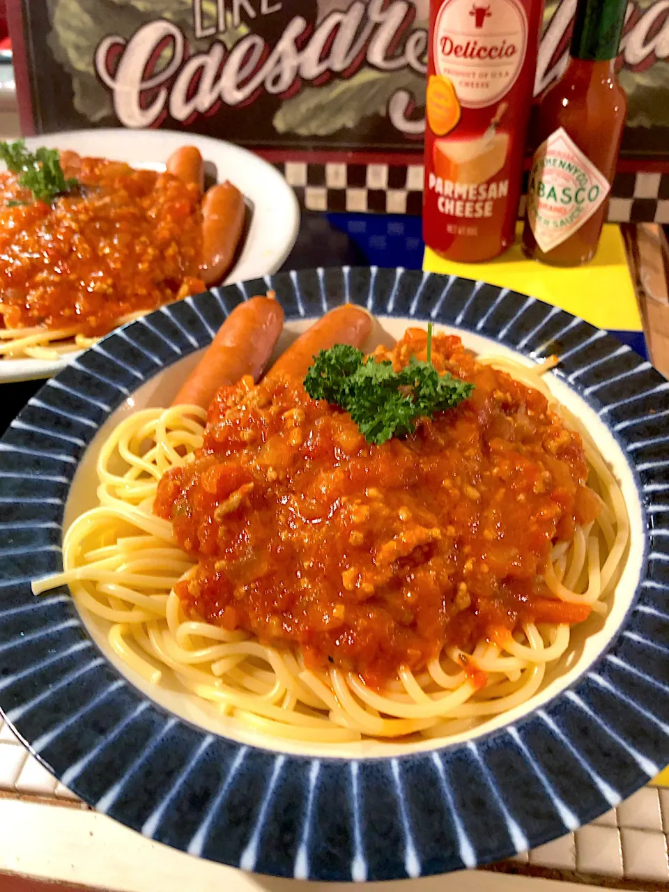 Snapdishの料理写真:ミートソース🍝シャウエッセンを添えて|ひばりさん