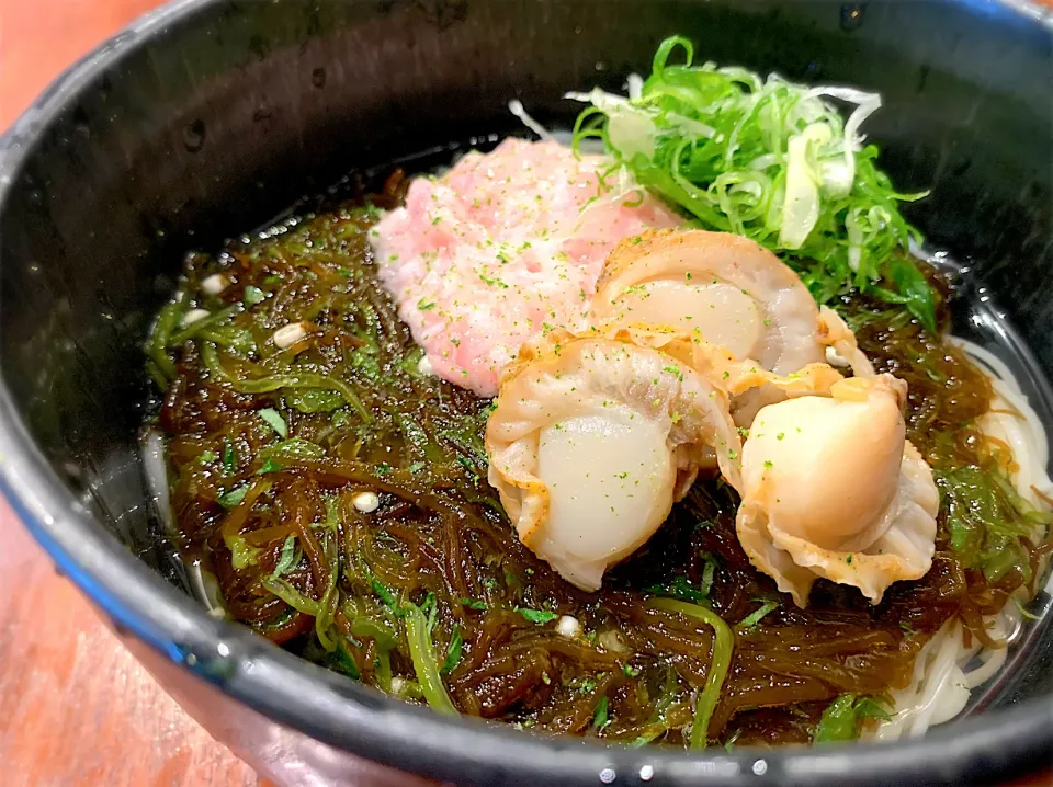 ねばねばもずく混ぜそうめん|半田手延べそうめんの店 阿波や壱兆さん