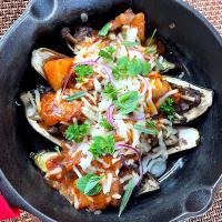 茄子ボート🚣‍♀️のトマト煮込みがけ