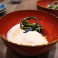わらびの湯葉掛け