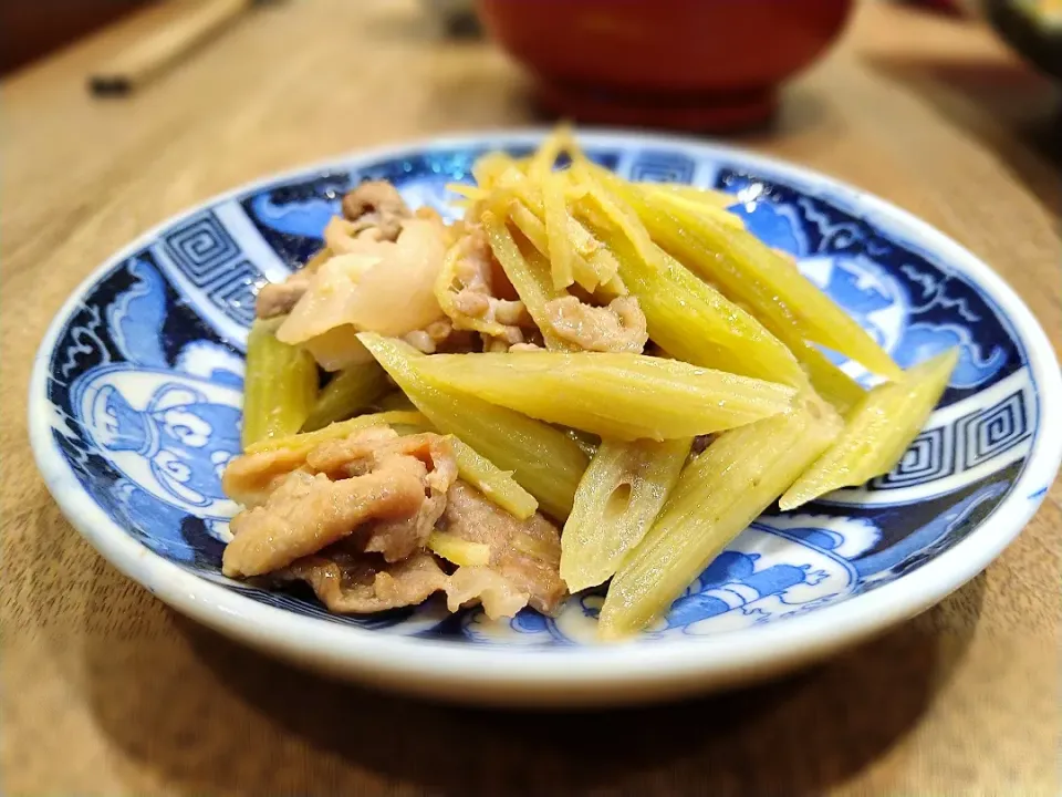 ふきと豚肉の煮物|古尾谷りかこさん