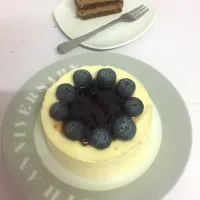 Snapdishの料理写真:cheese cake and brownies cake|Tari Kitchenさん