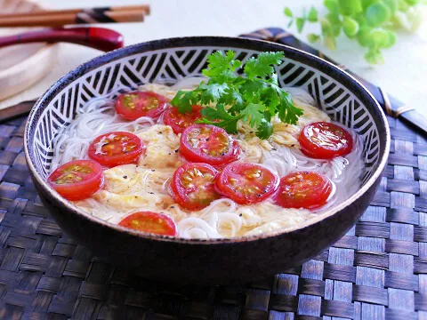 鍋ひとつ！トマ玉にゅう麺|ヤマサ醤油公式アカウントさん