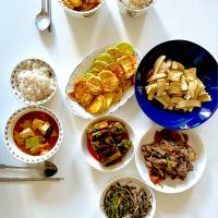 韓の食卓　今日は韓国最終日🇰🇷 旦那の実家でお義母さん手作りのテンジャンチゲ定食を頂きました😋　美味しかった〜！ご馳走様でした🙏🙇🏻‍♀️
