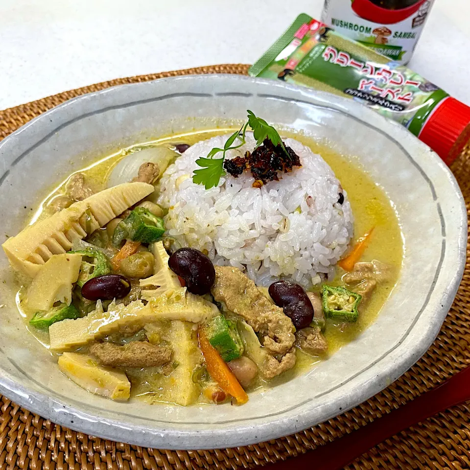 大豆のお肉（フィレタイプ）で作るグリーンカレー|sakurakoさん