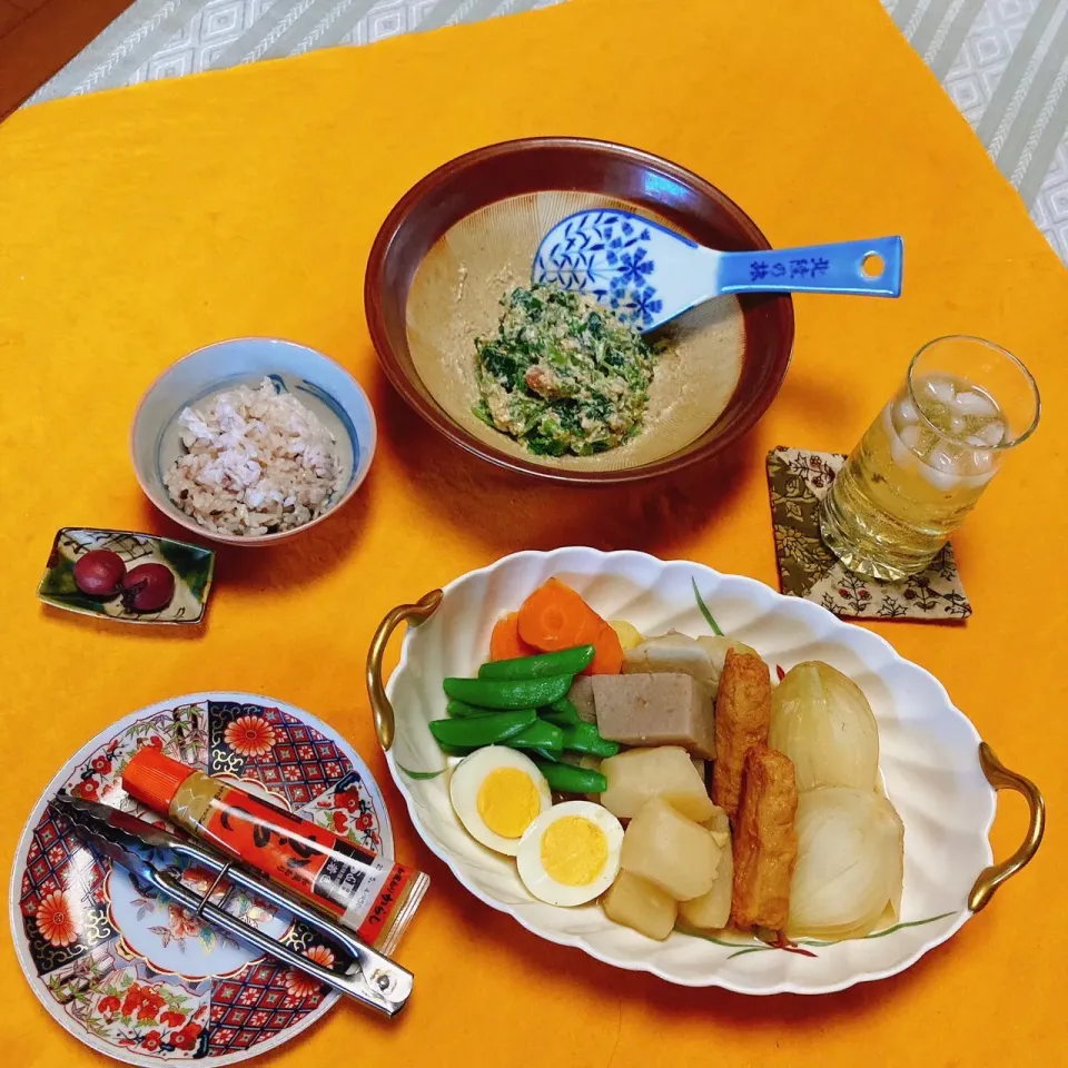 grandmaの晩ごはん☆ 今夜は玉ねぎで夏おでん　ほうれん草の白和え…実山椒をすりつぶしてサッパリした白和えになりました．夏にはいいね|kaoriさん