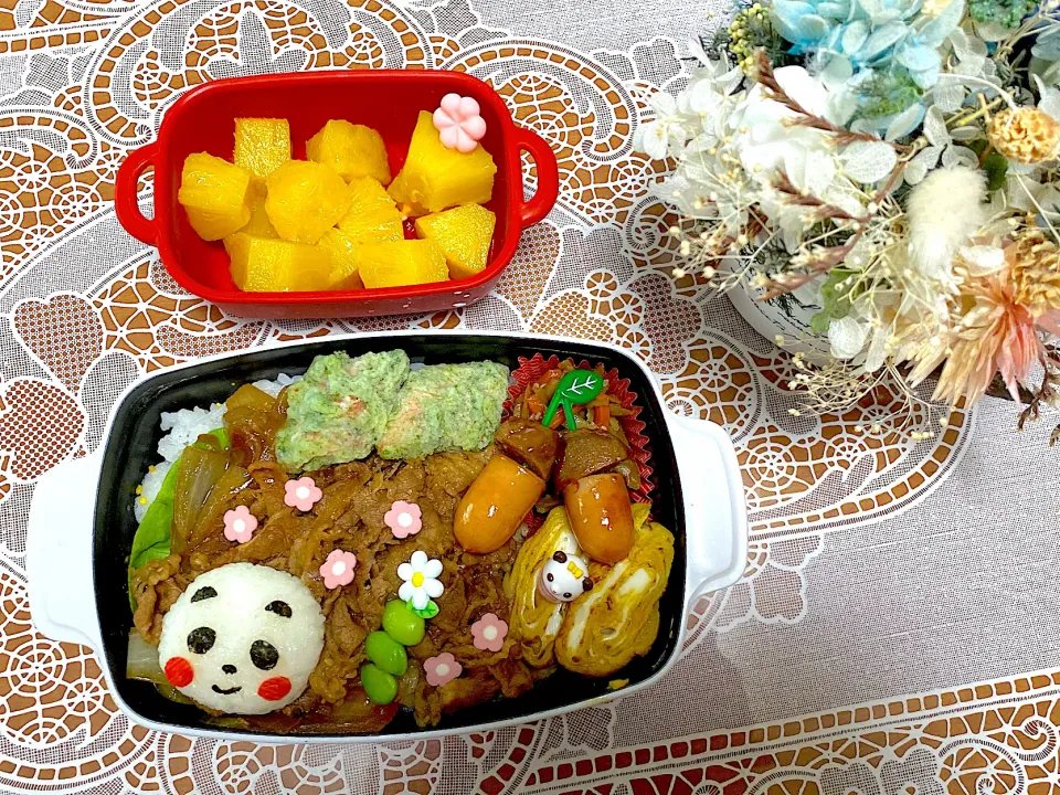 Snapdishの料理写真:2023.6.1はパンダさんの焼肉弁当🌸|makoさん