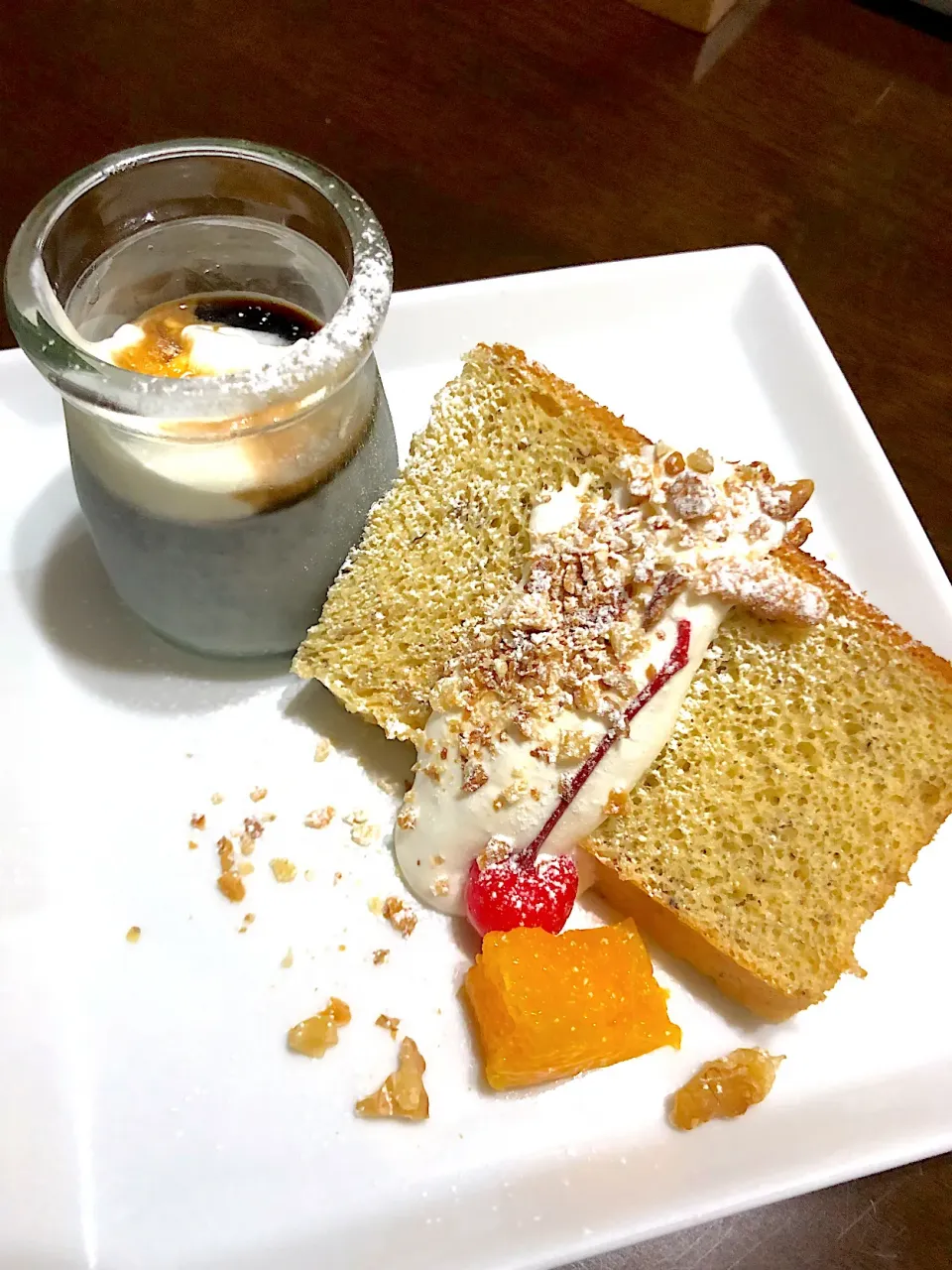 ゴマプリン＆バナナシホンケーキ|笑福さん