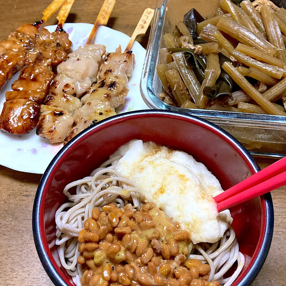 Snapdishの料理写真:納豆とろろ蕎麦|みんみんさん